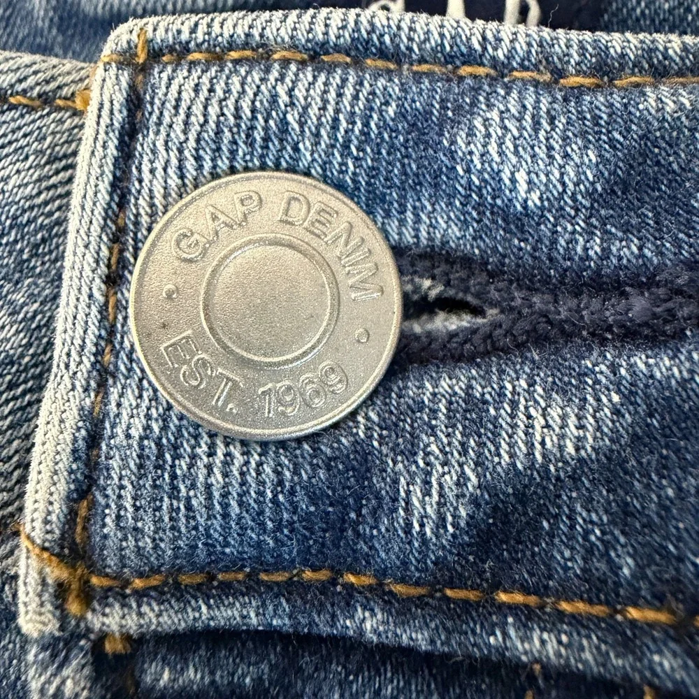 Gap Skinny Jeans Womens 27 (28x27) Blue Denim Mid-Rise Stretch Distressed Casual